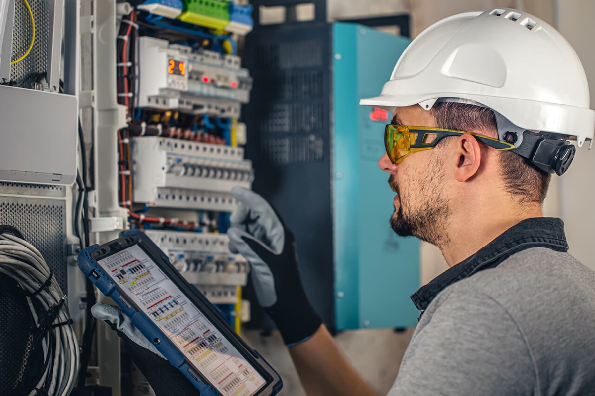 Elektronische Wartung und Service von Thermoplan